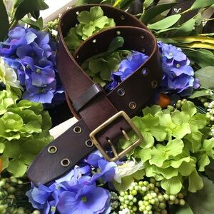 Aeropostale Y2K men’s brown leather belt